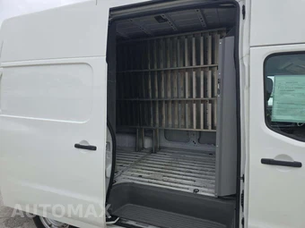 2019 Nissan NV2500 HD Cargo S High Roof 146.1" WB - miniatura 13