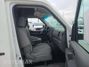 2019 Nissan NV2500 HD Cargo S High Roof 146.1" WB - miniatura 15