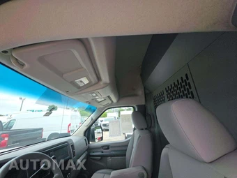 2019 Nissan NV2500 HD Cargo S High Roof 146.1" WB - miniatura 8