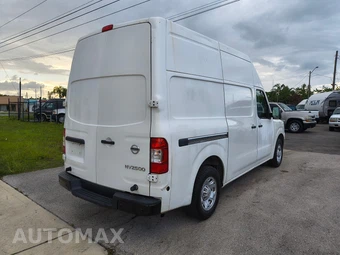 2019 Nissan NV2500 HD Cargo SV High Roof 146.1" WB - miniatura 4