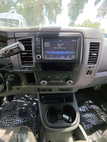 2019 Nissan NV2500 HD Cargo SV High Roof 146.1" WB - miniatura 10