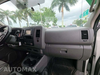 2019 Nissan NV2500 HD Cargo SV Standard Roof 146.1" WB - miniatura 10