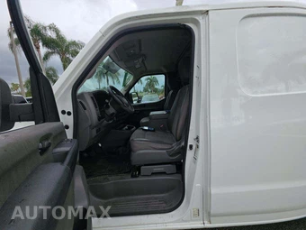 2019 Nissan NV2500 HD Cargo SV Standard Roof 146.1" WB - miniatura 8