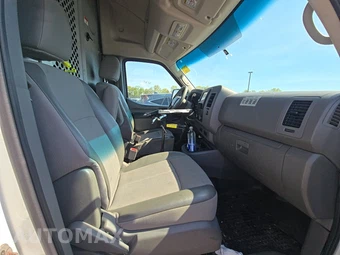 2019 Nissan NV3500 HD Cargo S High Roof 146.1" WB - miniatura 8