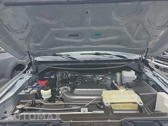 2019 Nissan NV3500 HD Passenger S 146.1" WB - miniatura 18