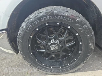 2019 Nissan NV3500 HD Passenger S 146.1" WB - miniatura 8