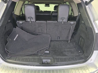 2019 Nissan Pathfinder Platinum – miniatura 17