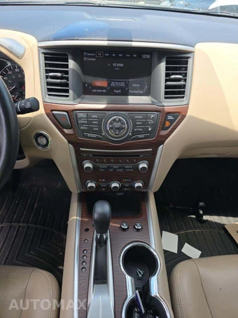 2019 Nissan Pathfinder Platinum - miniatura 10
