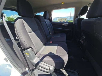 2019 Nissan Pathfinder S – miniatura 17