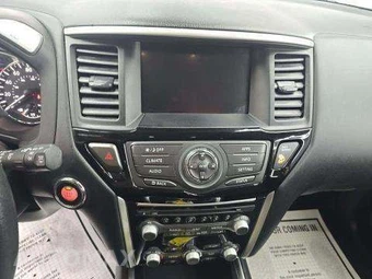 2019 Nissan Pathfinder S – miniatura 11