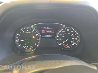 2019 Nissan Pathfinder SL - miniatura 9