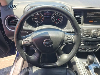 2019 Nissan Pathfinder SL - miniatura 10