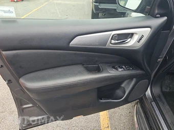 2019 Nissan Pathfinder SL – miniatura 9