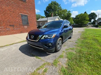 2019 Nissan Pathfinder SL