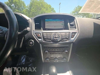 2019 Nissan Pathfinder SL – miniatura 10