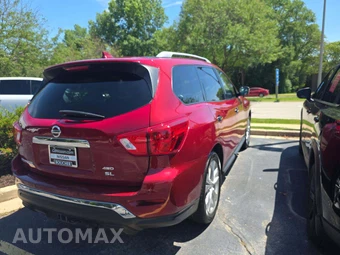 2019 Nissan Pathfinder SL – miniatura 3