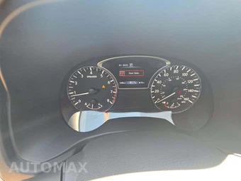 2019 Nissan Pathfinder SL – miniatura 9