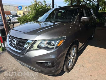 2019 Nissan Pathfinder SL