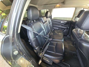 2019 Nissan Pathfinder SL – miniatura 17