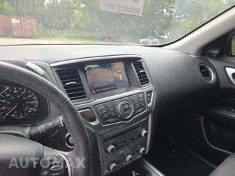 2019 Nissan Pathfinder SL – miniatura 10