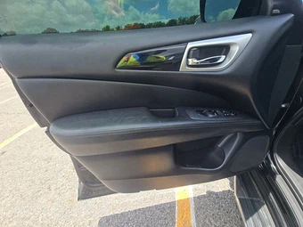 2019 Nissan Pathfinder SV – miniatura 9