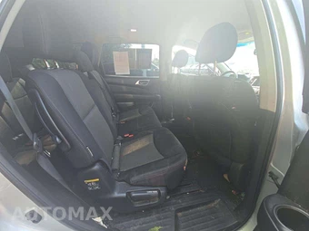 2019 Nissan Pathfinder SV – miniatura 13