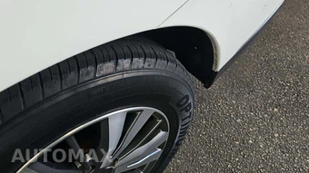 2019 Nissan Pathfinder SV - miniatura 24