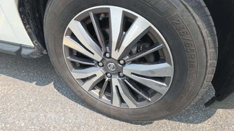 2019 Nissan Pathfinder SV – miniatura 28