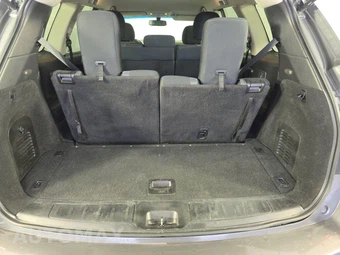 2019 Nissan Pathfinder SV – miniatura 17
