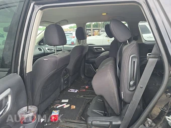 2019 Nissan Pathfinder SV - miniatura 13