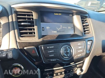 2019 Nissan Pathfinder SV - miniatura 11