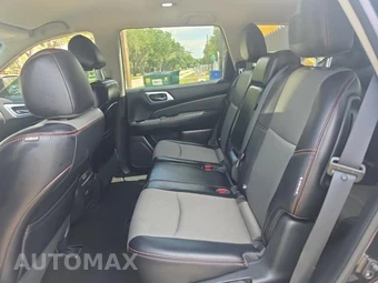 2019 Nissan Pathfinder SV – miniatura 16