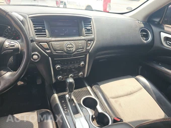 2019 Nissan Pathfinder SV - miniatura 11
