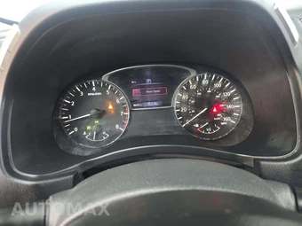 2019 Nissan Pathfinder SV – miniatura 6