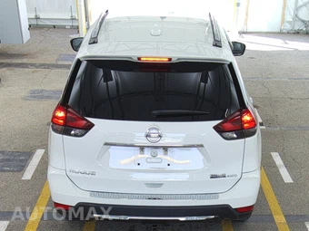 2019 Nissan Rogue S – miniatura 5