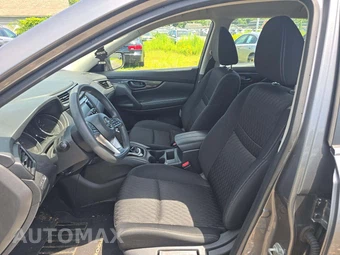 2019 Nissan Rogue S - miniatura 3