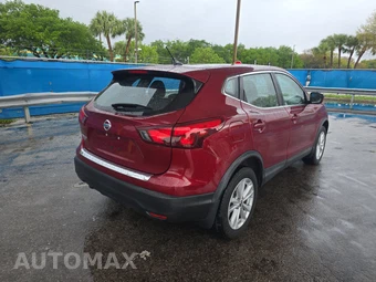 2019 Nissan Rogue Sport S - miniatura 4
