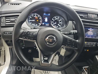 2019 Nissan Rogue Sport S - miniatura 10