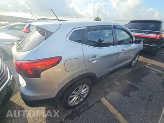 2019 Nissan Rogue Sport S - miniatura 4
