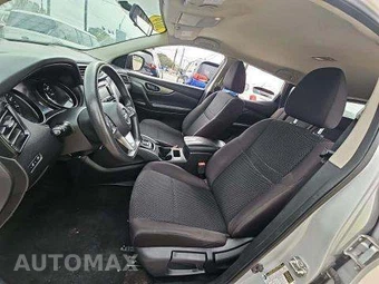 2019 Nissan Rogue Sport S - miniatura 7