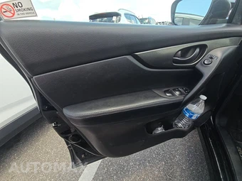 2019 Nissan Rogue Sport S - miniatura 9