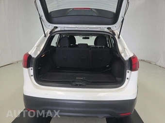 2019 Nissan Rogue Sport S - miniatura 16