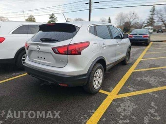 2019 Nissan Rogue Sport S - miniatura 3