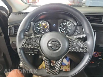 2019 Nissan Rogue Sport SV - miniatura 10