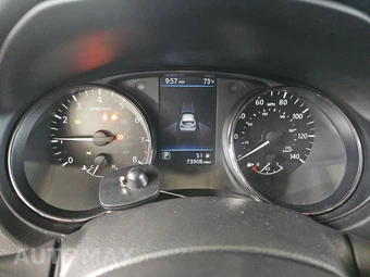 2019 Nissan Rogue Sport SV - miniatura 12