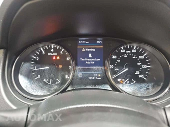 2019 Nissan Rogue Sport SV - miniatura 9