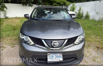 2019 Nissan Rogue Sport SV - miniatura 2