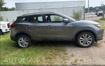 2019 Nissan Rogue Sport SV - miniatura 4