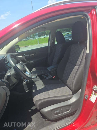 2019 Nissan Rogue Sport SV - miniatura 3