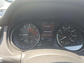 2019 Nissan Rogue Sport SV - miniatura 6